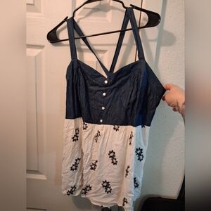 torrid Navy and White Floral Sleeveless Camisole